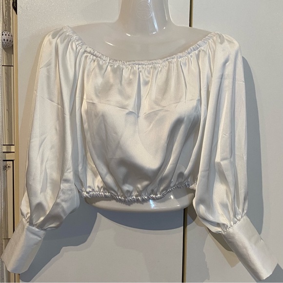 Akira White Satin Off Shoulder Top Size Small NWOT - Picture 8 of 16